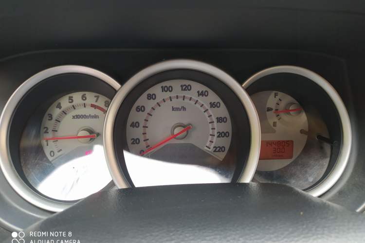 Used Nissan Tiida 2008 1.6L Automatic Smart Version Odometer Close Up