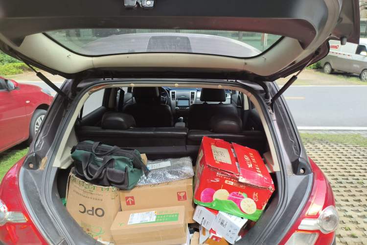 Used Nissan Tiida 2008 1.6L Automatic Smart Version Trunk