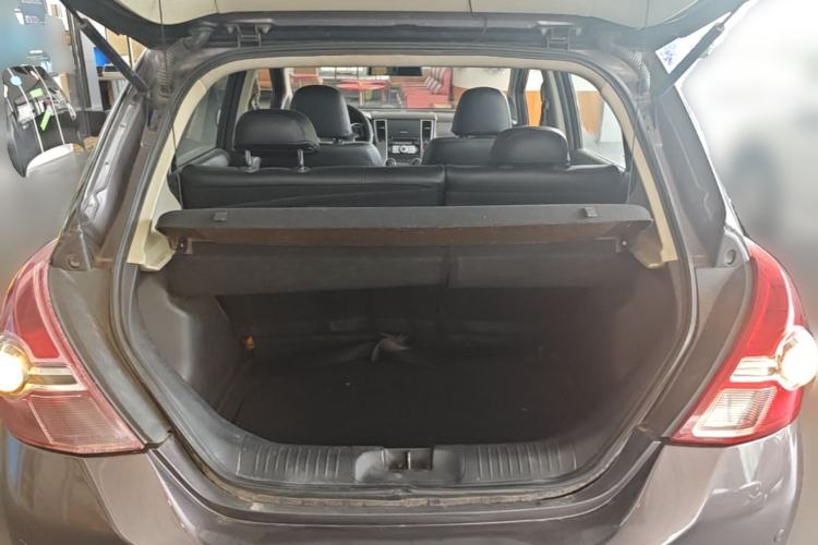 Used Nissan Tiida 2008 1.6L Automatic Smart Version Trunk