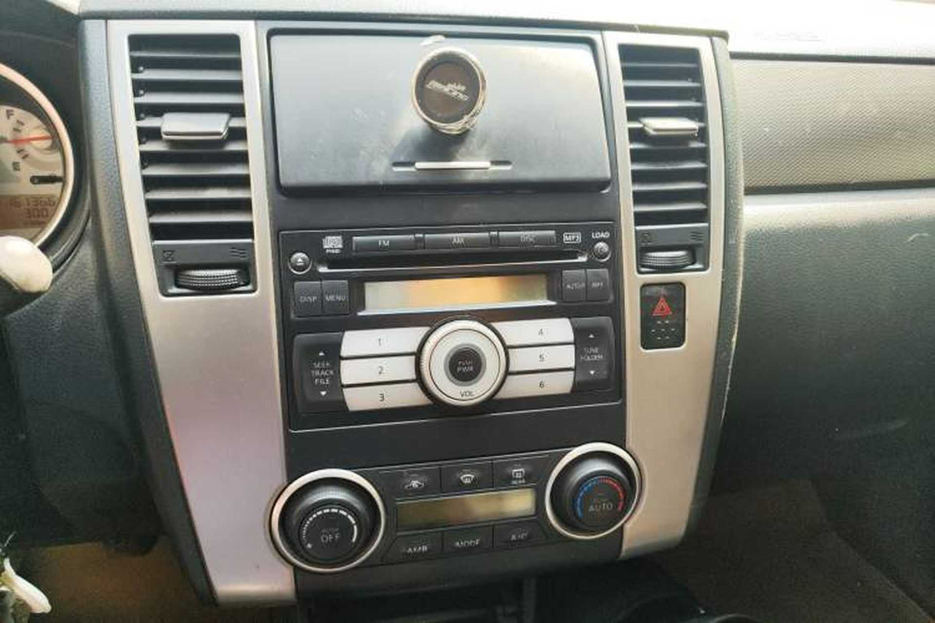 Used Nissan Tiida 2008 1.6L Manual Smart Version Audio And AC Panel