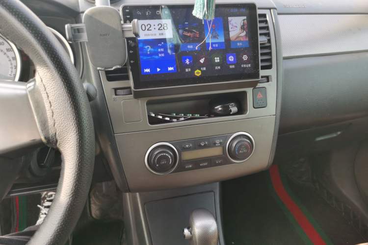 Used Nissan Tiida 2008 1.6L Automatic Smart Version Audio And AC Panel