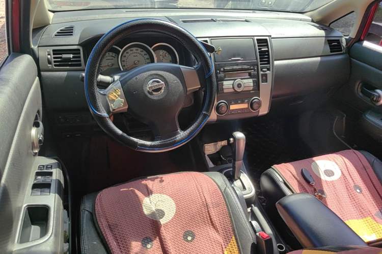 Used Nissan Tiida 2008 1.6L Automatic Smart Version Center Console
