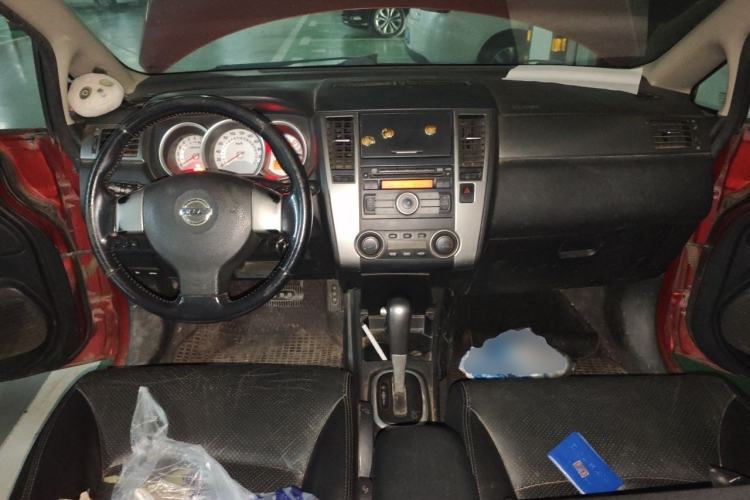 Used Nissan Tiida 2008 1.6L Automatic Smart Version Center Console