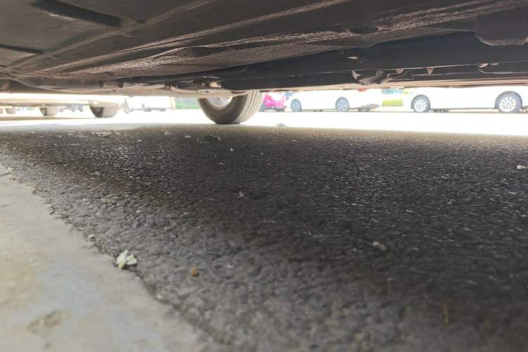 Used Nissan Tiida 2008 1.6L Manual Fashion Model Chassis Front Right