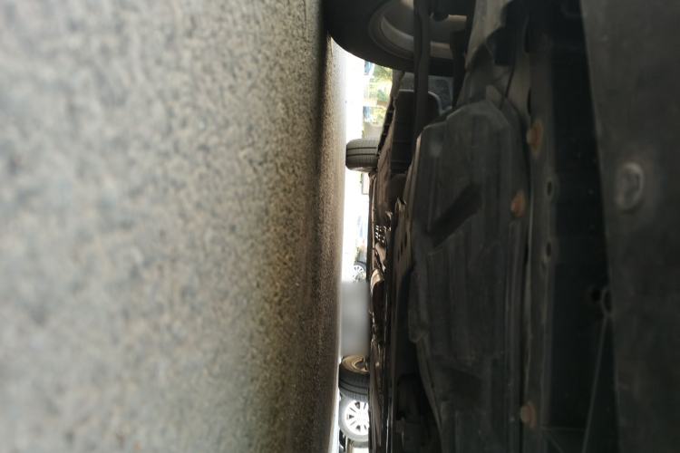 Used Nissan Tiida 2008 1.6L Manual Fashion Model Chassis Front Right