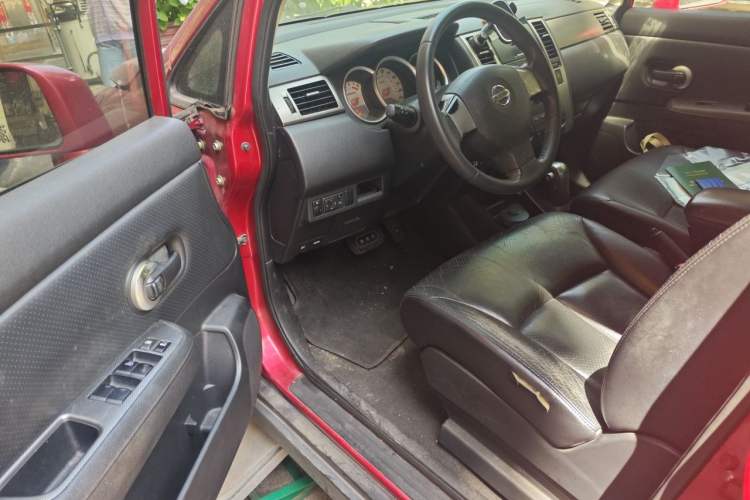 Used Nissan Tiida 2008 1.6L Automatic Smart Version Driver Seat