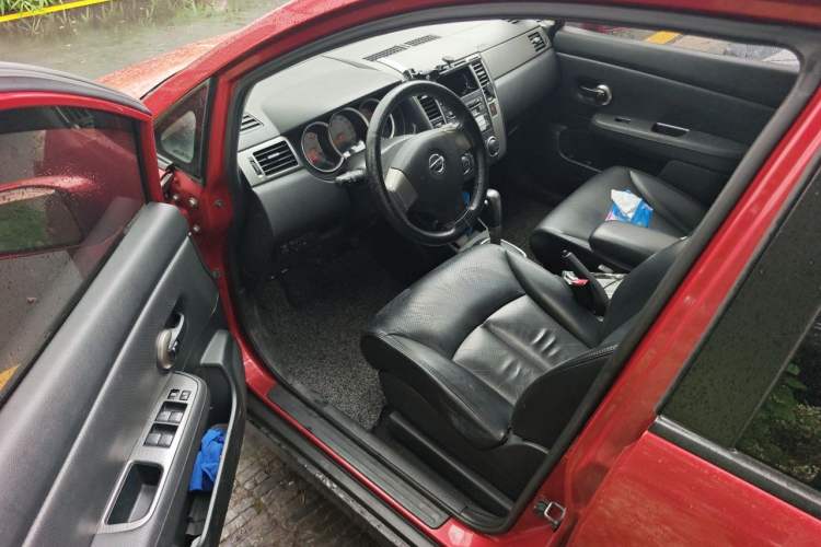 Used Nissan Tiida 2008 1.6L Automatic Smart Version Driver Seat