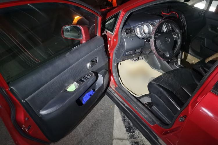 Used Nissan Tiida 2008 1.6L Automatic Smart Version Driver Seat