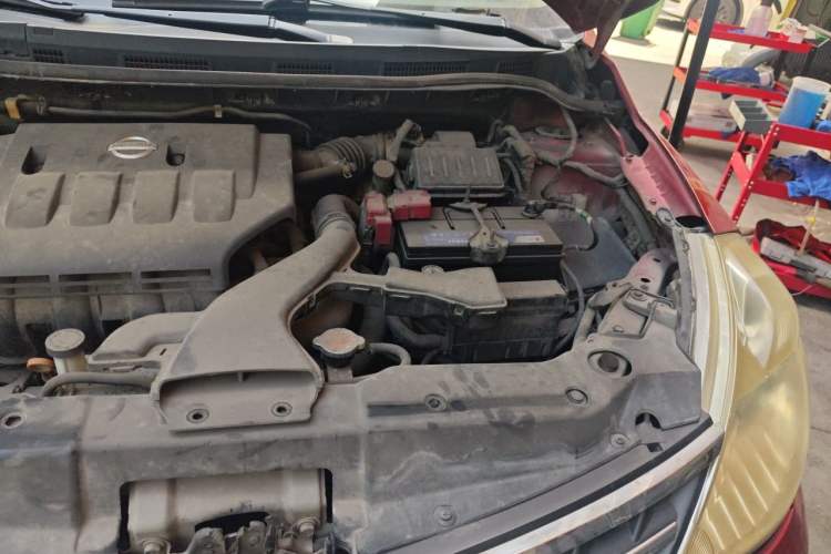 Used Nissan Tiida 2008 1.6L Automatic Smart Version Engine Bay Left