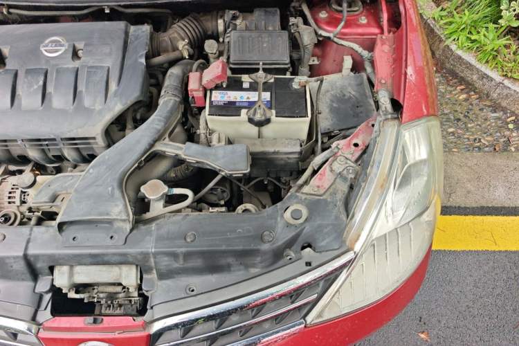 Used Nissan Tiida 2008 1.6L Automatic Smart Version Engine Bay Left