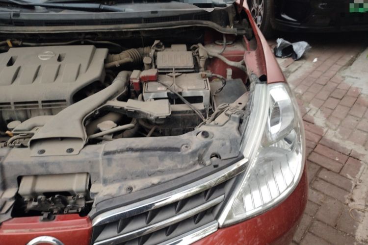 Used Nissan Tiida 2008 1.6L Automatic Smart Version Engine Bay Left
