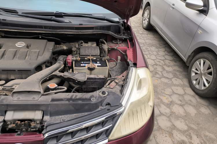 Used Nissan Tiida 2008 1.6L Automatic Tech Model Engine Bay Left