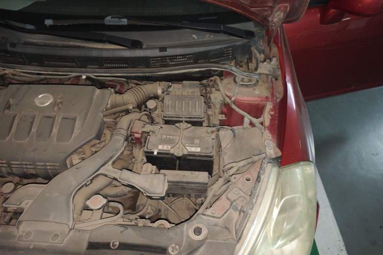 Used Nissan Tiida 2008 1.6L Automatic Smart Version Engine Bay Left