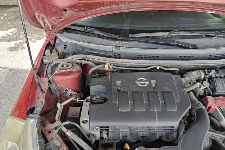 Used Nissan Tiida 2008 1.6L Automatic Fashion Edition Engine Bay Right