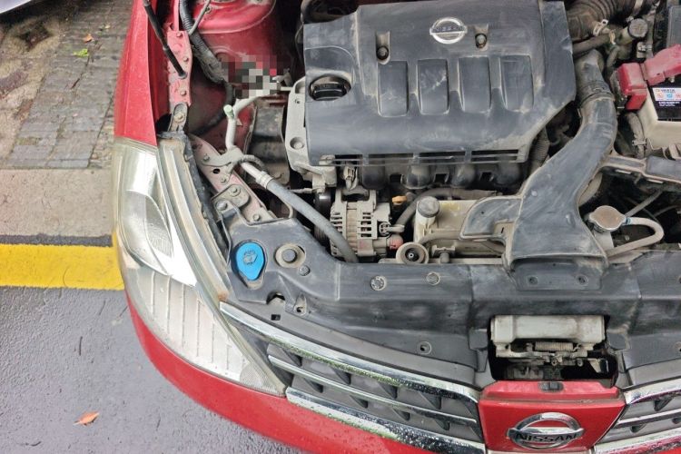 Used Nissan Tiida 2008 1.6L Automatic Smart Version Engine Bay Right
