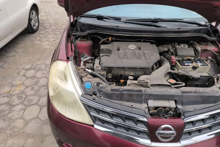 Used Nissan Tiida 2008 1.6L Automatic Tech Model Engine Bay Right