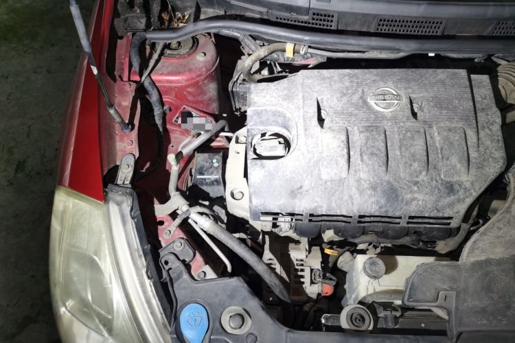 Used Nissan Tiida 2008 1.6L Automatic Smart Version Engine Bay Right