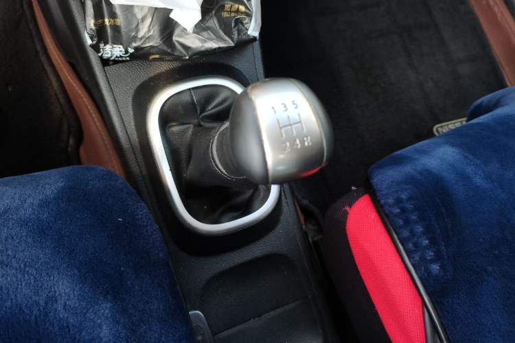 Used Nissan Tiida 2008 1.6L Manual Fashion Model Gear Lever