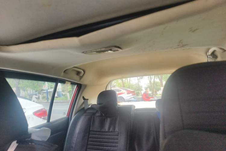 Used Nissan Tiida 2008 1.6L Automatic Smart Version Headliner