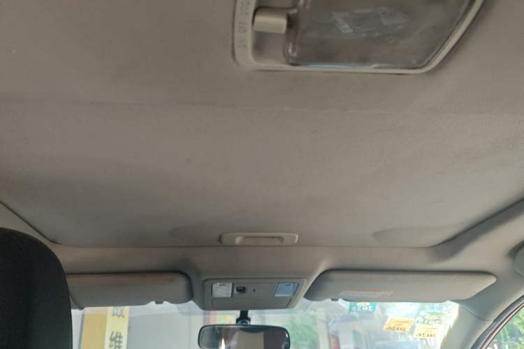 Used Nissan Tiida 2008 1.6L Automatic Smart Version Headliner