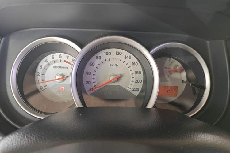 Used Nissan Tiida 2008 1.6L Automatic Fashion Edition Instrument Cluster