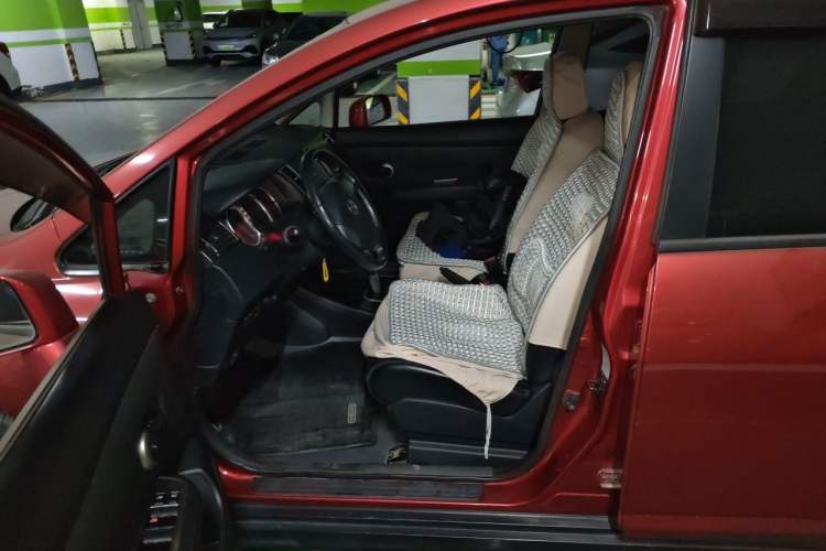 Used Nissan Tiida 2008 1.6L Automatic Smart Version Left Front Seat