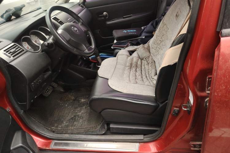 Used Nissan Tiida 2008 1.6L Automatic Smart Version Left Front Seat