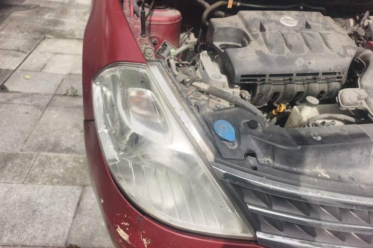 Used Nissan Tiida 2008 1.6L Automatic Smart Version Right Front Headlight
