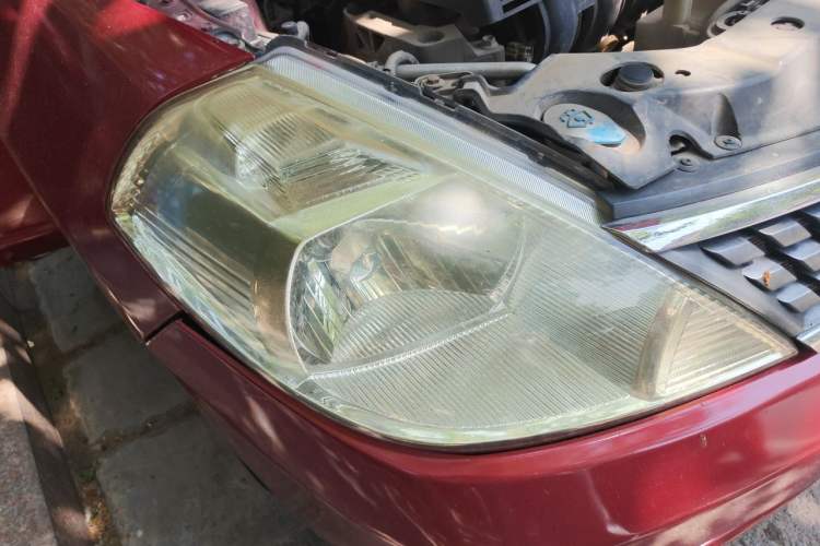 Used Nissan Tiida 2008 1.6L Manual Fashion Model Right Front Headlight