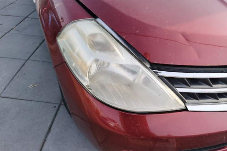 Used Nissan Tiida 2008 1.6L Automatic Smart Version Right Front Headlight