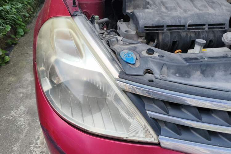 Used Nissan Tiida 2008 1.6L Automatic Fashion Edition Right Front Headlight
