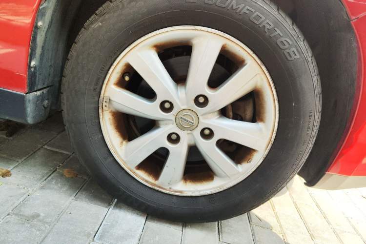 Used Nissan Tiida 2008 1.6L Manual Smart Version Right Front Wheel Hub