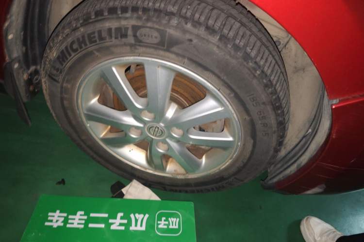 Used Nissan Tiida 2008 1.6L Automatic Smart Version Right Front Wheel Hub