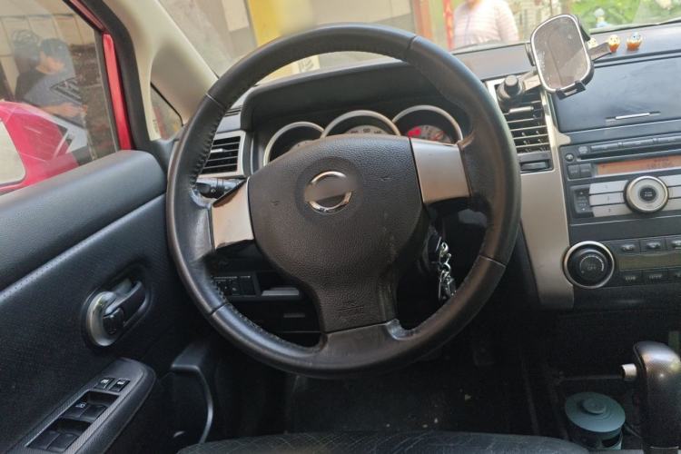 Used Nissan Tiida 2008 1.6L Automatic Smart Version Steering Wheel