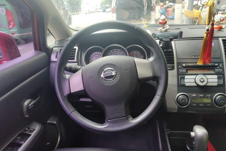 Used Nissan Tiida 2008 1.6L Automatic Smart Version Steering Wheel