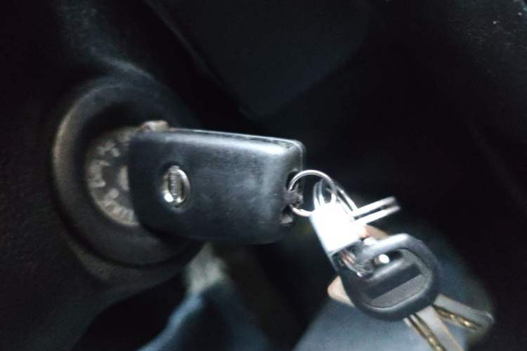 Used Nissan Tiida 2008 1.6L Manual Fashion Model Vehicle Key