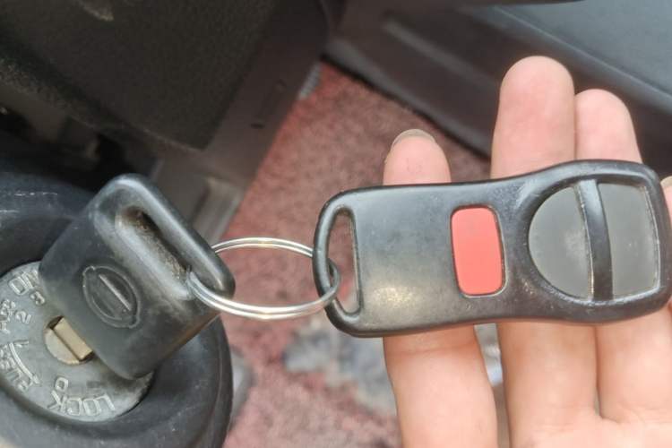 Used Nissan Tiida 2008 1.6L Manual Smart Version Vehicle Key