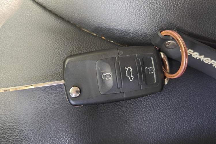 Used Nissan Tiida 2008 1.6L Manual Fashion Model Vehicle Key
