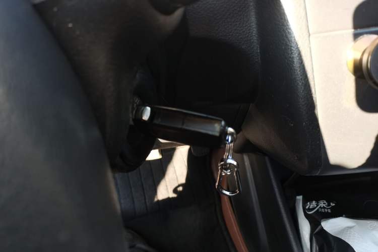 Used Nissan Tiida 2008 1.6L Manual Fashion Model Vehicle Key