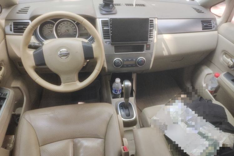 Used Nissan Tiida 2008 1.6L Automatic Smart Version Center Console