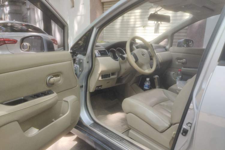 Used Nissan Tiida 2008 1.6L Automatic Smart Version Driver Seat