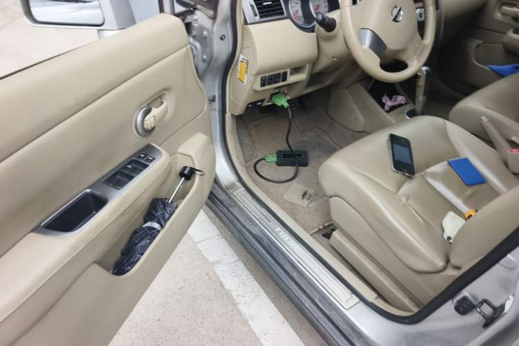 Used Nissan Tiida 2008 1.6L Automatic Smart Version Driver Seat