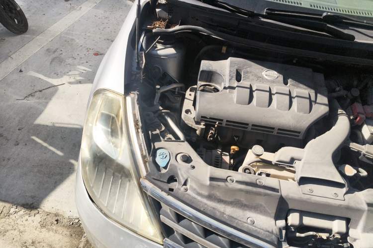 Used Nissan Tiida 2008 1.6L Automatic Fashion Edition Engine Bay Right