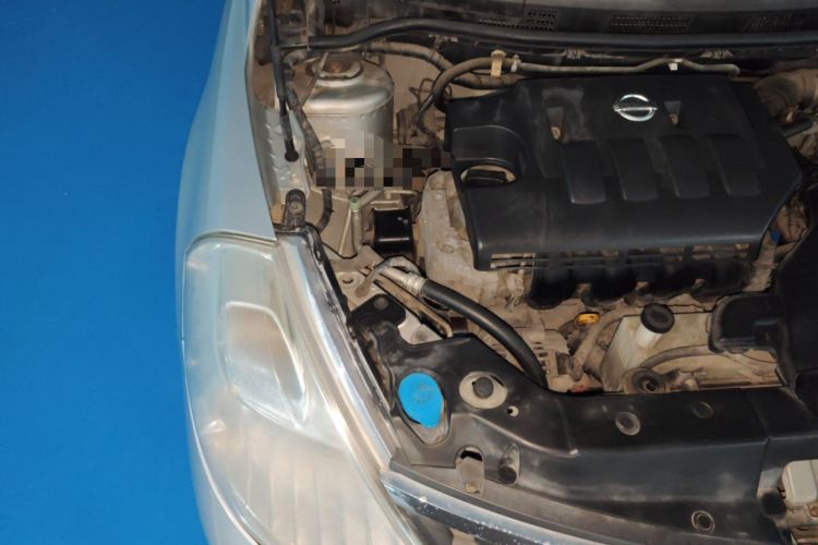 Used Nissan Tiida 2008 1.6L Automatic Smart Version Engine Bay Right