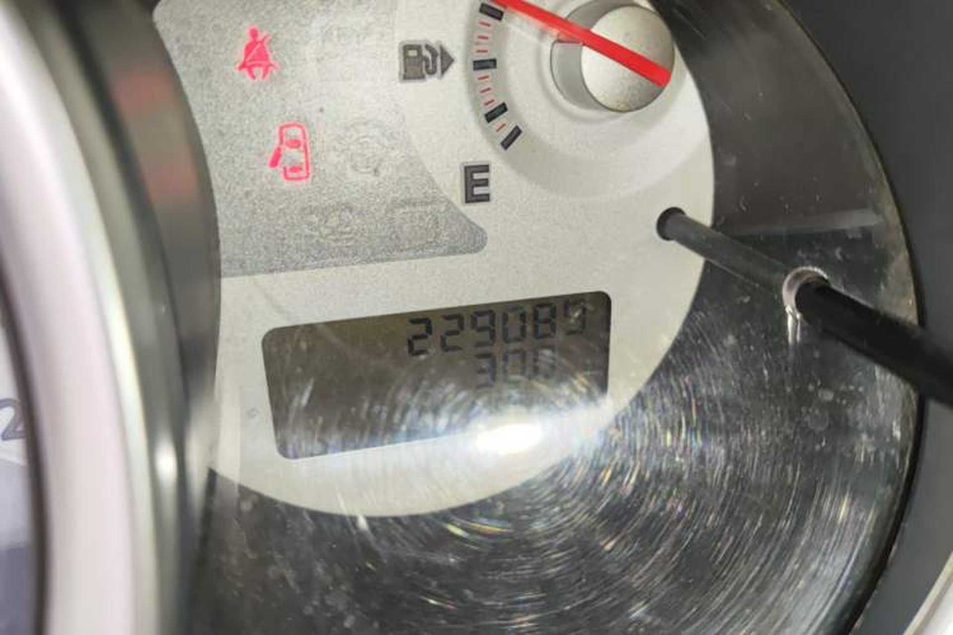 Used Nissan Tiida 2008 1.6L Manual Smart Version Odometer Close Up
