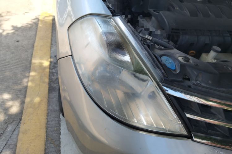 Used Nissan Tiida 2008 1.6L Automatic Fashion Edition Right Front Headlight