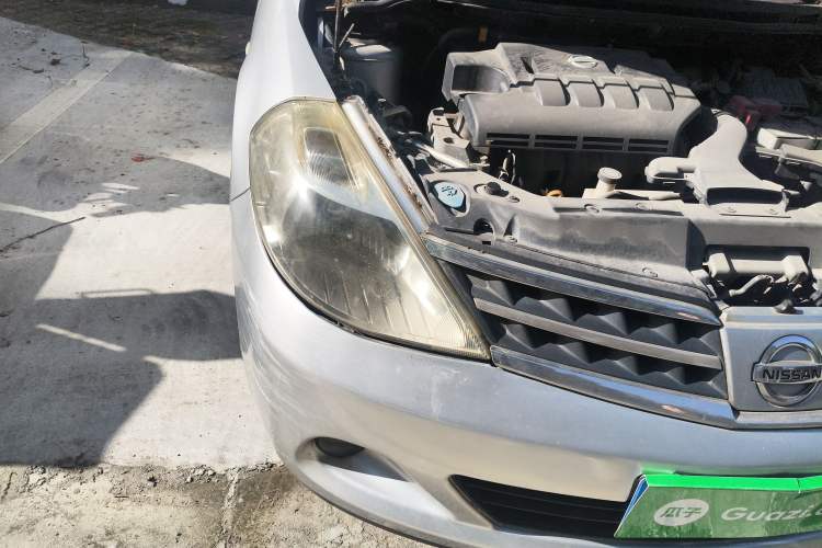 Used Nissan Tiida 2008 1.6L Automatic Fashion Edition Right Front Headlight