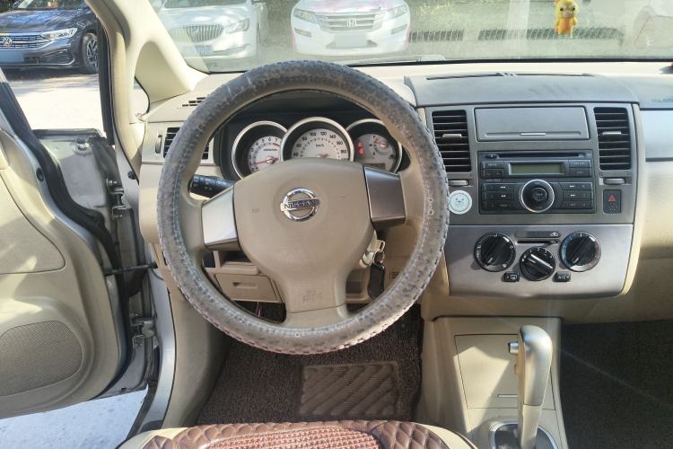 Used Nissan Tiida 2008 1.6L Automatic Fashion Edition Steering Wheel