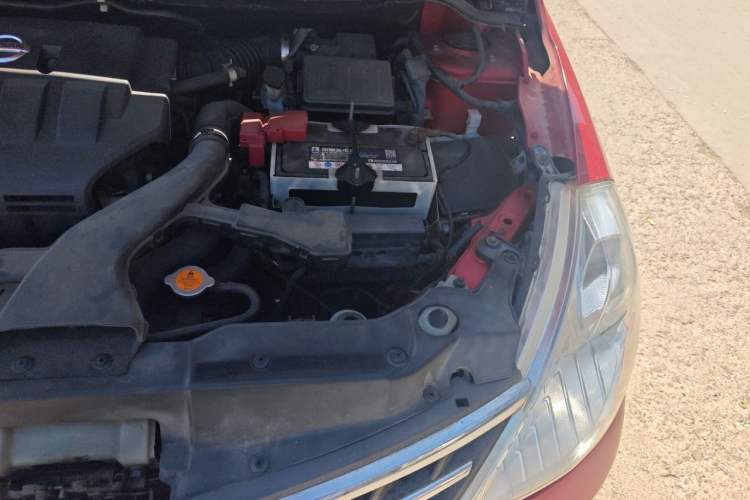 Used Nissan Tiida 2008 1.6L Automatic Fashion Edition Engine Bay Left