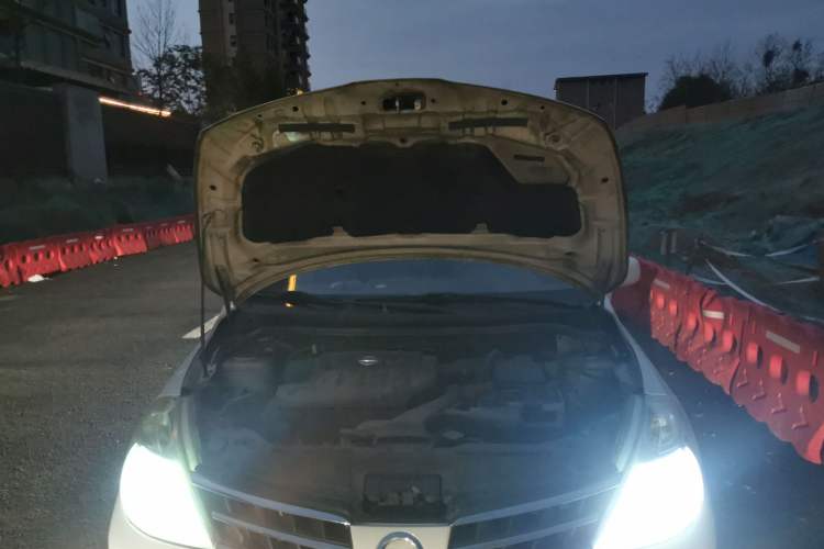 Used Nissan Tiida 2008 1.6L Automatic Smart Version Engine Bay
